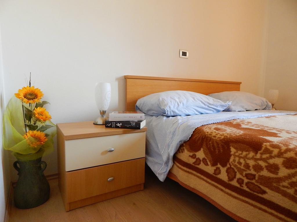 פורץ Apartment Karmen מראה חיצוני תמונה